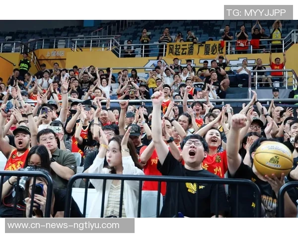 收官战首发感谢球迷一年来的支持与陪伴期待未来再相聚 收官战首发感谢球迷一年来的支持与陪伴期待未来再相聚