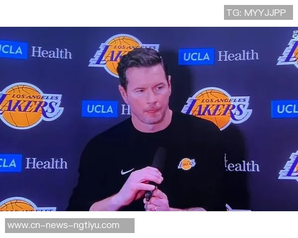 雷迪克直言队内一球员战术理解力差半场比赛仍不明白战术意图