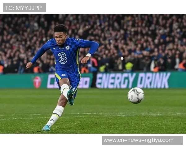 切尔西庆祝里斯詹姆斯达成200场里程碑展现纯血切尔西人风采